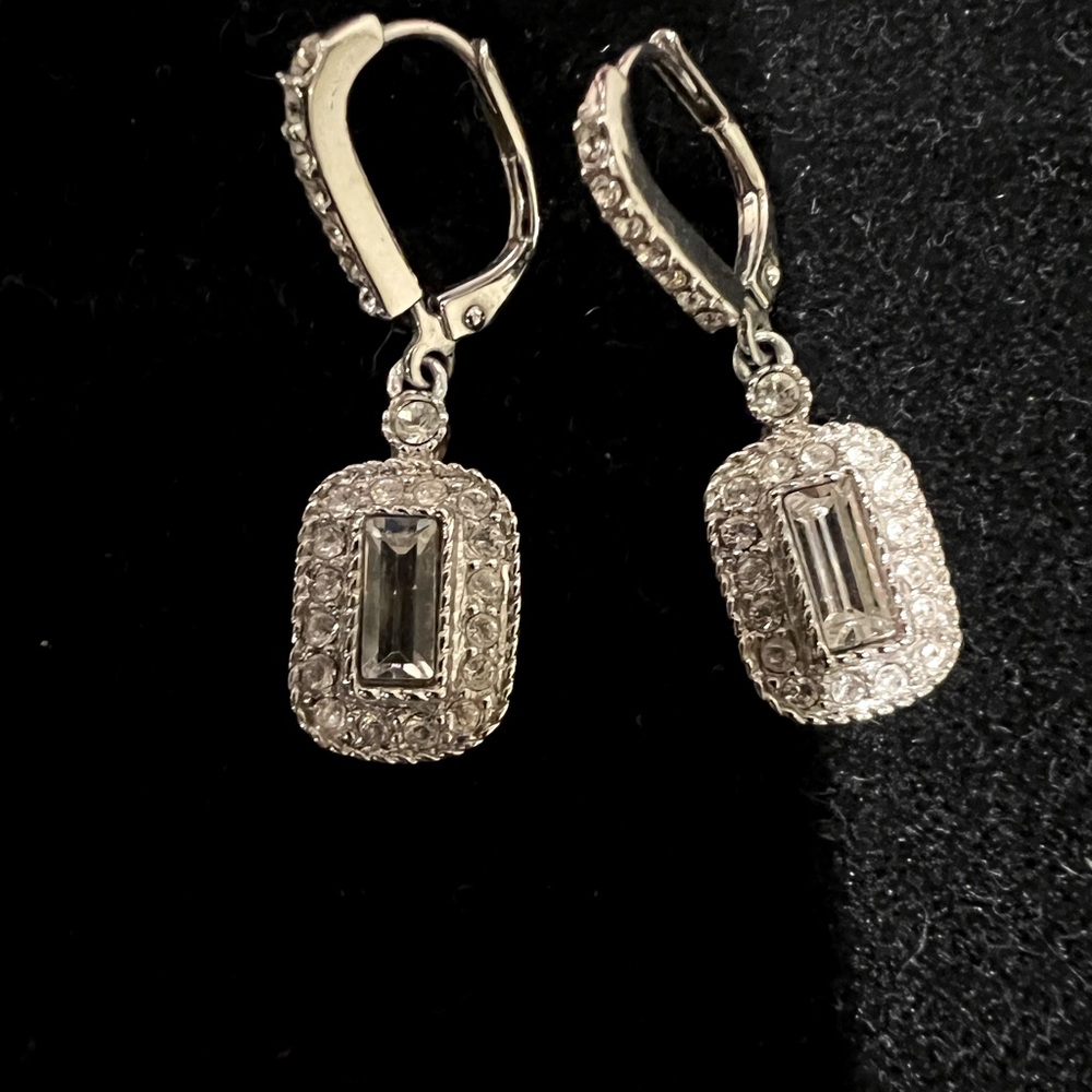 Evening earrings